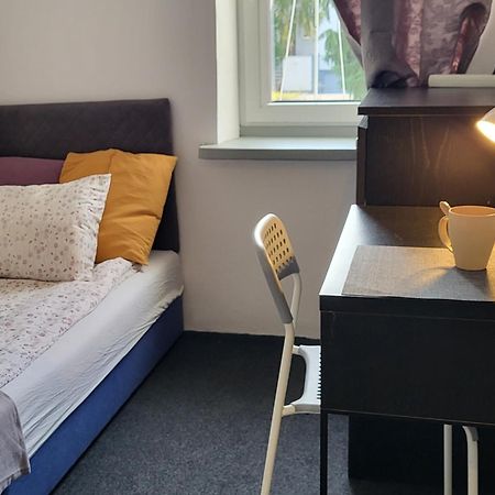 Charmed Homestay - Zaczarowany ワルシャワ エクステリア 写真