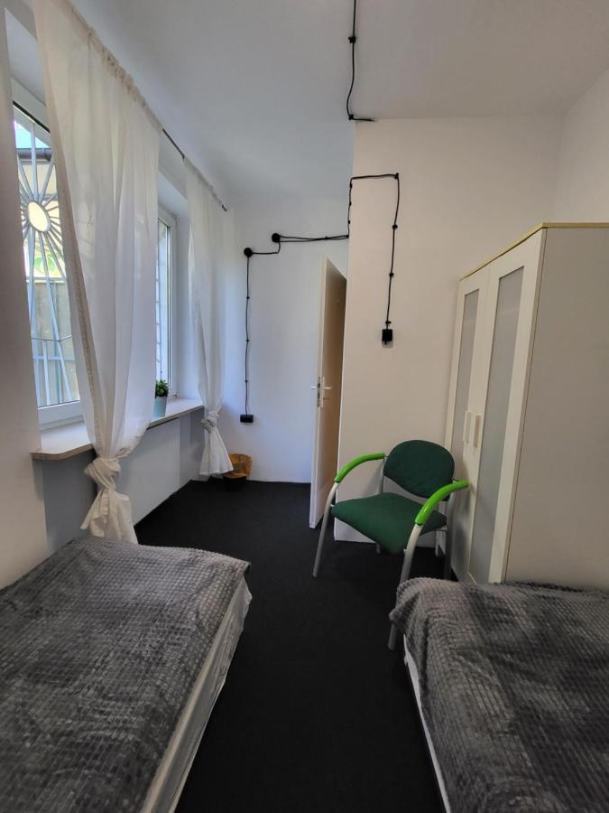 Charmed Homestay - Zaczarowany ワルシャワ エクステリア 写真